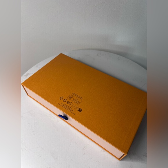 Louis Vuitton Limited Edition Passport Cover /Tennis Lovers Collection Brand New - Picture 11 of 11